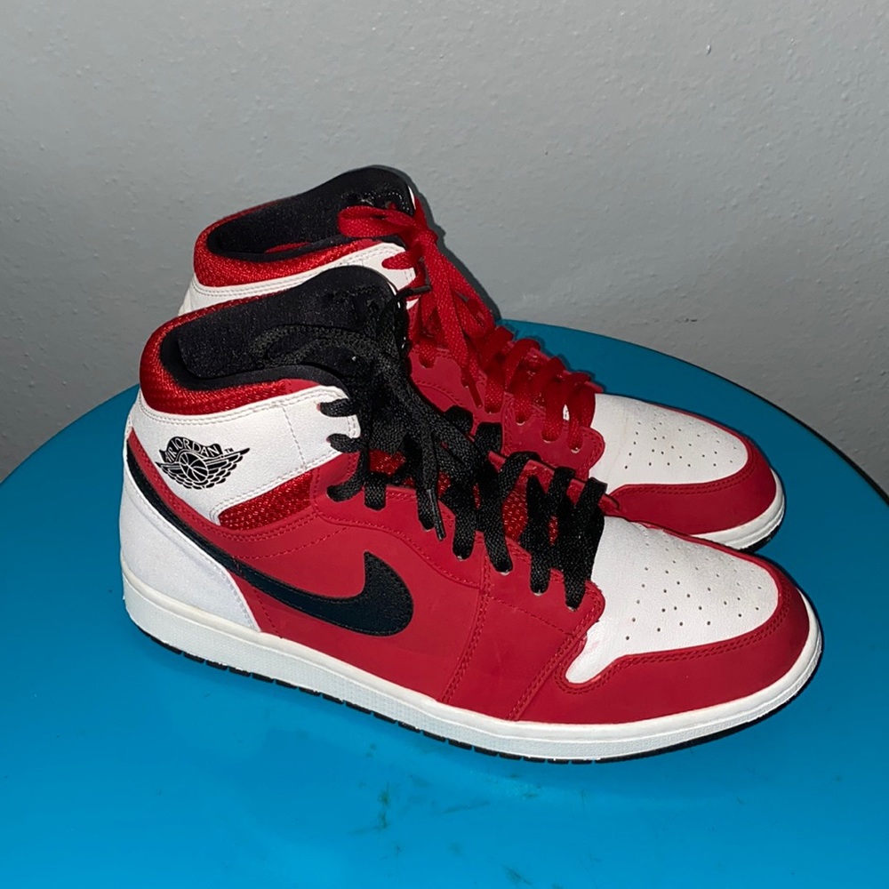 Retro Air Jordan 1 PE